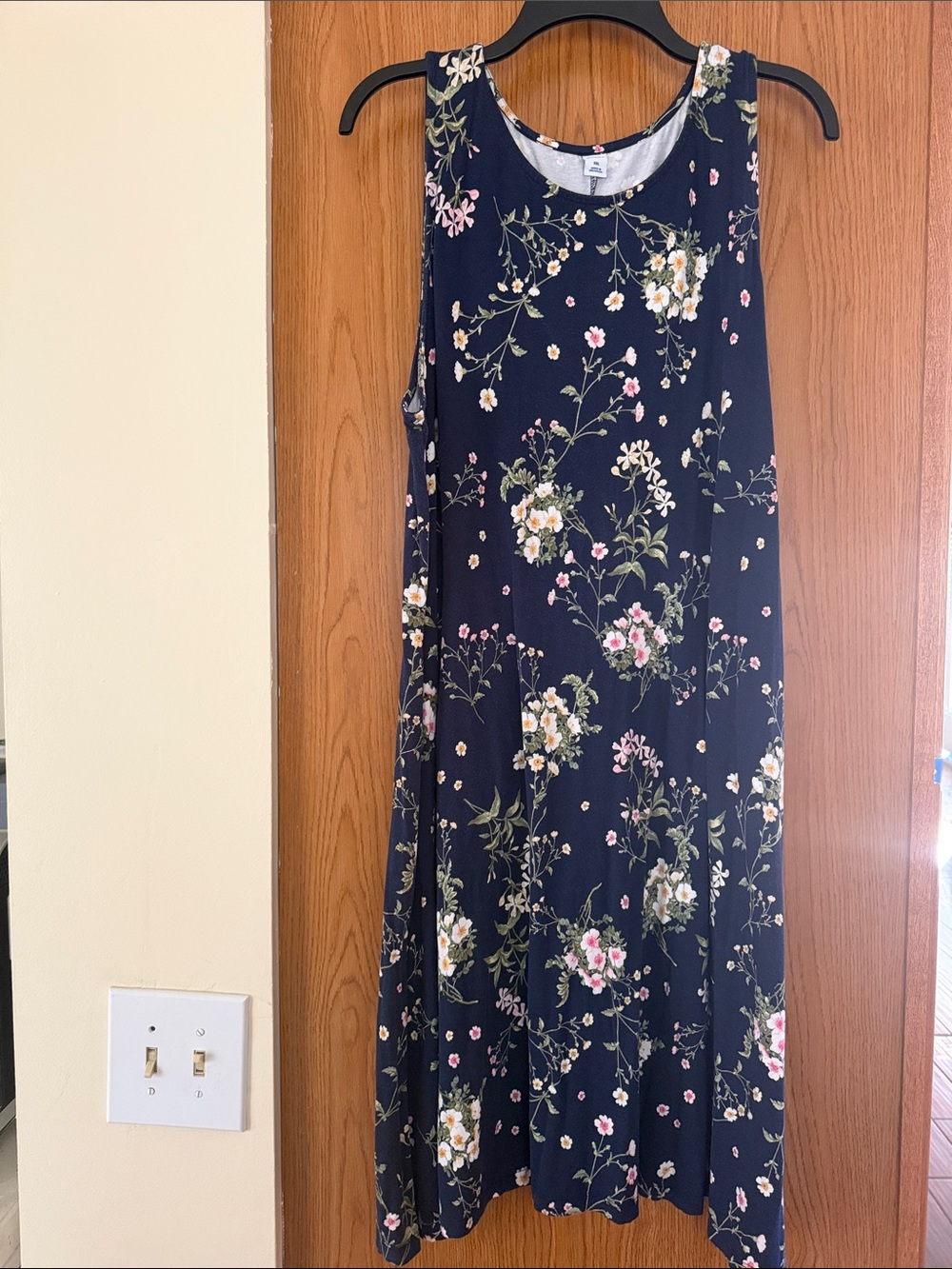 Old Navy Navy Floral Sleeveless Midi Dress